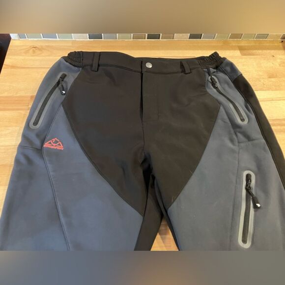 Outdoor Sports, hiking/skiing pants. Lined, black/gray size XL - Picture 2 of 4
